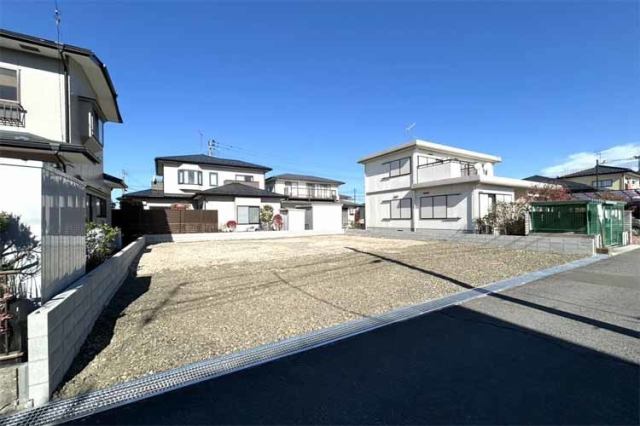 （現地写真）並列駐車3台OK！