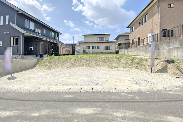 自由度の高い70坪オーバーの敷地！建築のイメージが湧きやすい更地♪現地（2026年7月）撮影