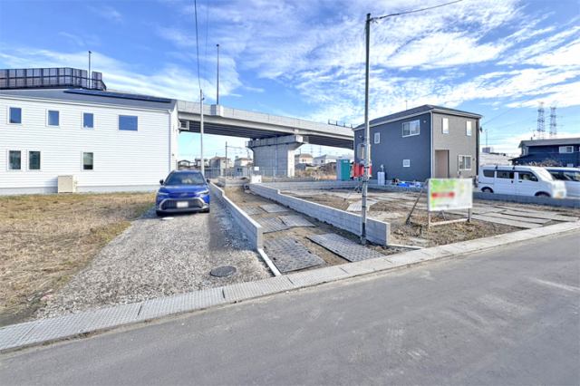 （現地写真）小学校まで徒歩4分！