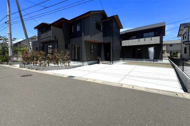 あると嬉しい場所に便利な収納が♪荷物が増えても安心です！現地（2026年6月）撮影