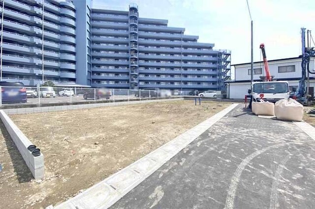 間仕切り対応の居室は広々11.6帖！収納も2ヶ所完備してます！現地（2026年4月）撮影