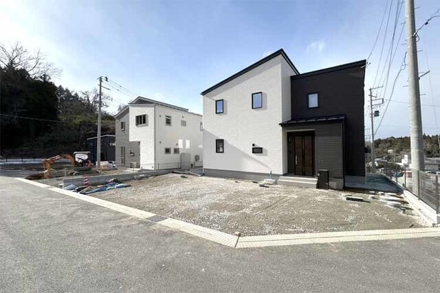 （現地写真）61坪超の敷地！駐車3台OK！