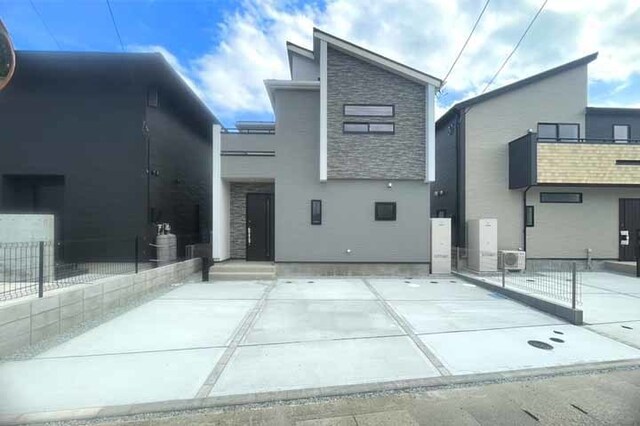 2ヶ所にバルコニーを配置！プランターで家庭菜園はいかがでしょうか！現地（2026年7月）撮影