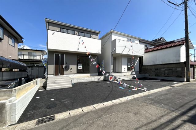 （現地写真）並列3台駐車！(車種による)