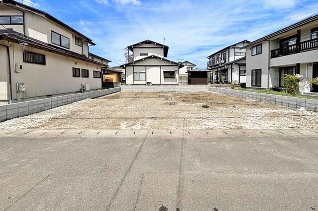 2部屋に面した暖かい南向きバルコニー！現地（2026年6月）撮影