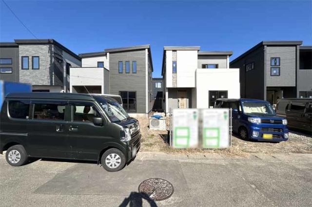 （現地写真）並列3台駐車OK！