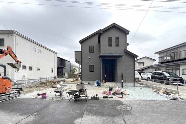 （現地写真）63坪超の敷地！楽しみ広がる南庭！