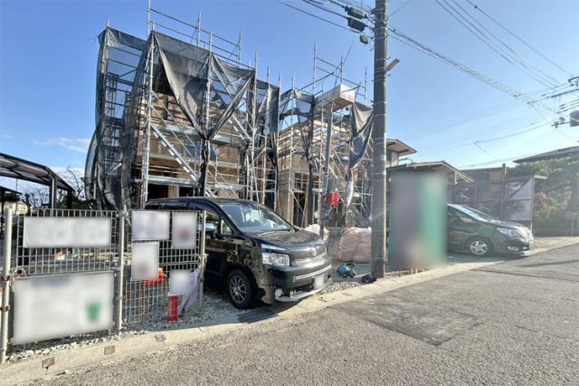 泉中央駅まで徒歩15分と通勤通学にも便利な立地現地（2025年10月）撮影