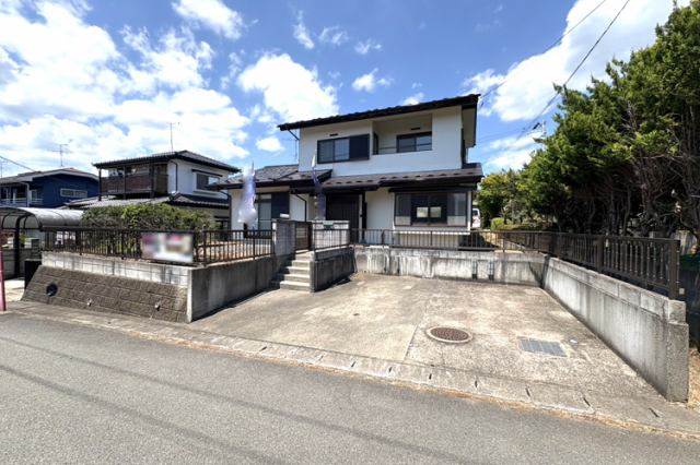 （現地写真）広々5LDK！リフォーム済のきれいな内外装♪