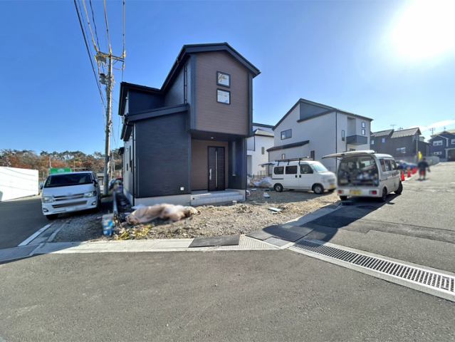 （現地写真）角地！「東塩釜駅」徒歩21分！