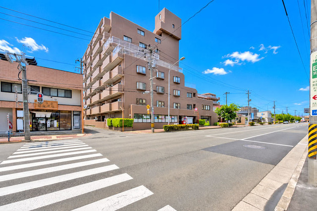 「八本松郵便局」はマンション下に併設！すぐ行けます！現地（2026年6月）撮影