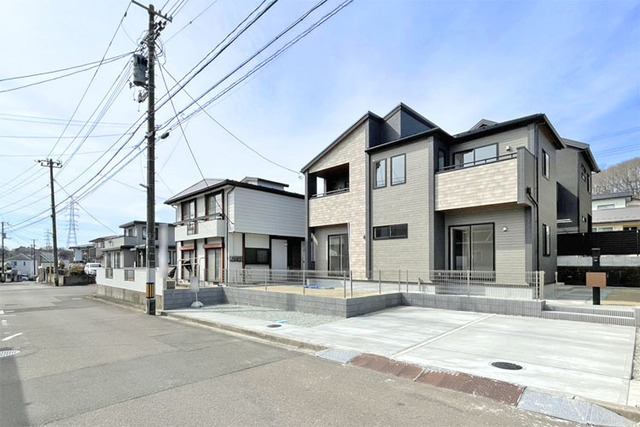 のびのび過ごせる60坪オーバーの敷地！マルチに利用可能な南庭あり♪現地（2026年3月）撮影