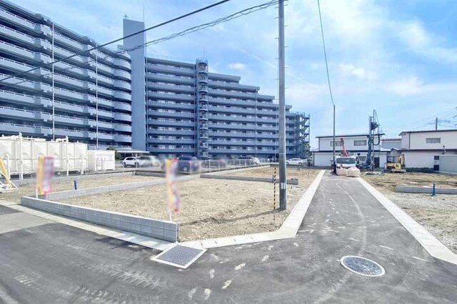 通勤・通学に負担の少ない生活しやすい立地！現地（2026年4月）撮影