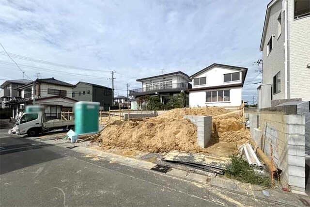 （現地写真）カースペース並列2台！