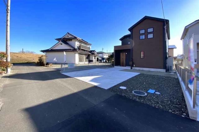 2階にも廊下収納あります！現地（2025年12月）撮影