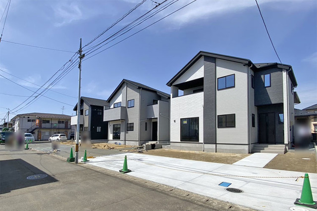 並列駐車3台ＯＫ！活用しやすいきれいな整形地です♪現地（2026年4月）撮影