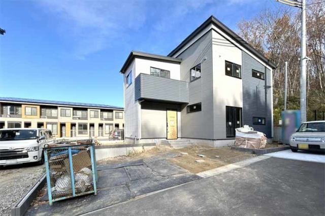 （現地写真）カースペース並列3台可！