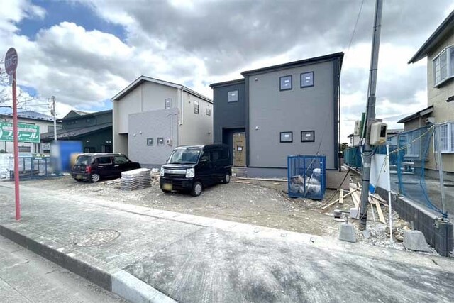 （現地写真）徒歩圏内に生活施設が充実！