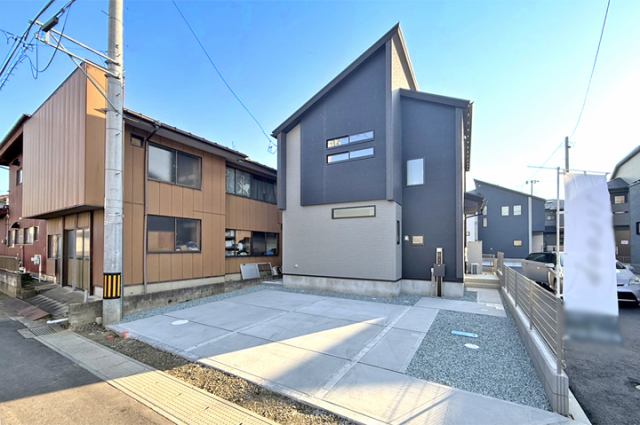 保育園・銀行・コンビニまで徒歩10分内！現地（2025年10月）撮影