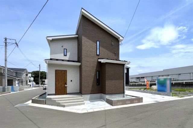 （現地写真）ドラッグストア徒歩3分！