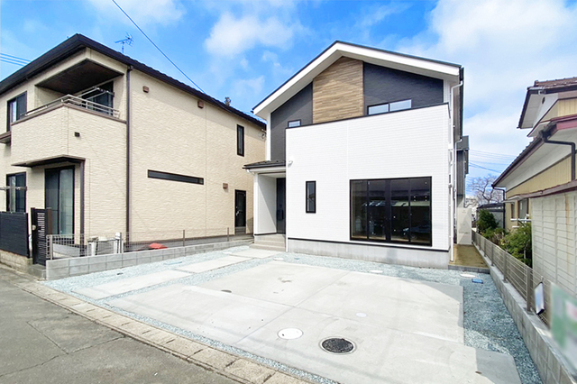 家族が集うリビングは22.1帖と広々♪現地（2026年3月）撮影