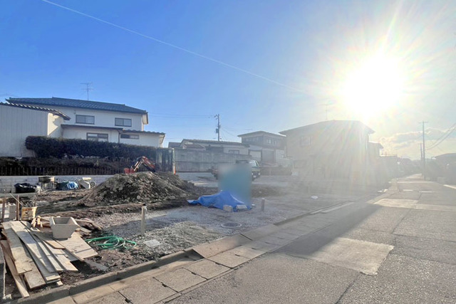 前面道路6m以上で駐車も楽々♪ご夫婦でのお車所有も可能な並列駐車2台！現地（2026年2月）撮影