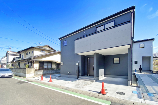 駐車2台OK！前面道6ｍとゆとりもあります！現地（2026年4月）撮影