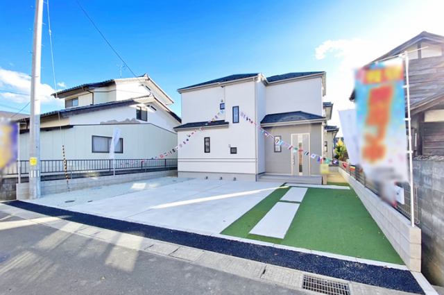 2部屋に繋がる南向きバルコニー！現地（2025年11月）撮影