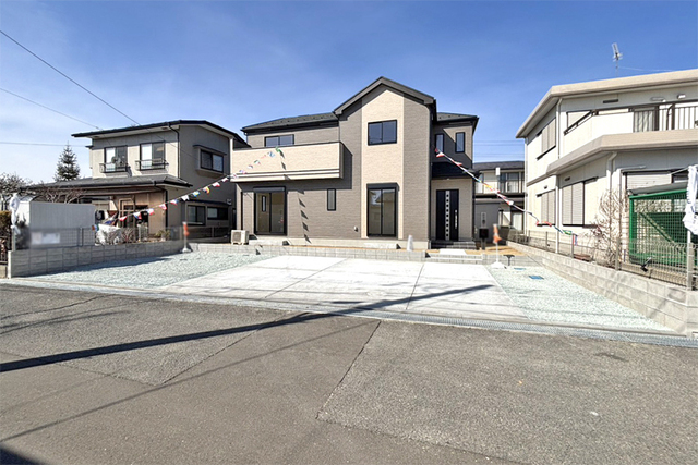 （現地写真）並列駐車3台OK！