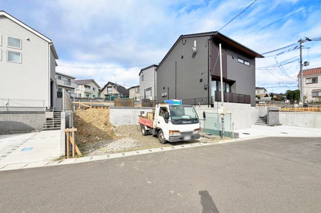 駐車並列3台OK！前面道6m！現地（2025年10月）撮影