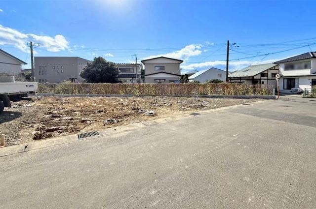 納戸は収納だけでなく、趣味の部屋や書斎にも！現地（2025年10月）撮影