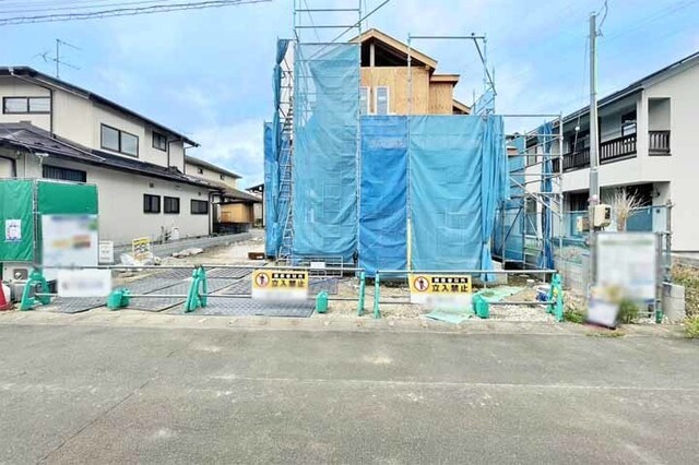 2部屋に面した暖かい南向きバルコニー！現地（2026年8月）撮影